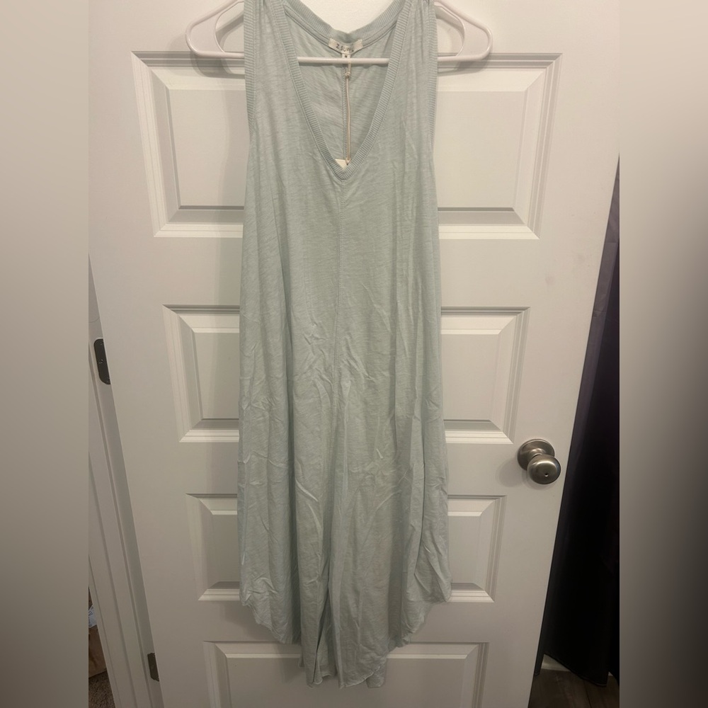 Light Green Sleeveless Maxi Dress